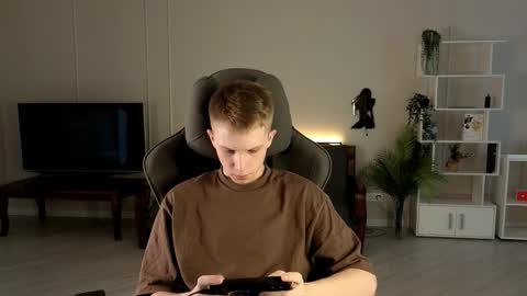 Archie online show from September 2025 08:05:01 AM