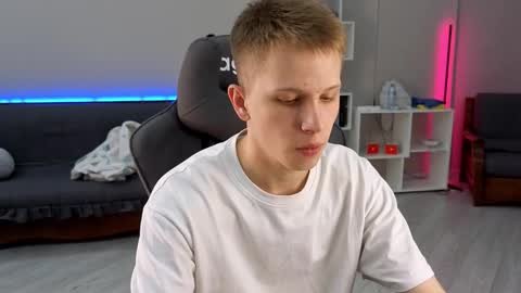 Archie online show from September 2025 04:54:01 PM