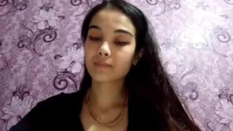 Snapshot of arvillahamner chatting on December 2025 08:28:02 PM Amina online show from December 2025 08:28:02 PM