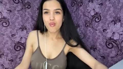 Amina online show from February 2026 06:40:02 PM