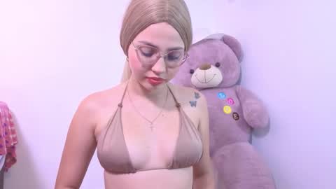 Snapshot of ary1_ chatting on March 2026 05:35:02 AM Ary online show from March 2026 05:35:02 AM