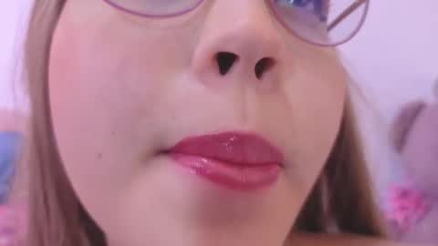 Snapshot of ary1_ chatting on March 2026 04:27:02 AM Ary online show from March 2026 04:27:02 AM