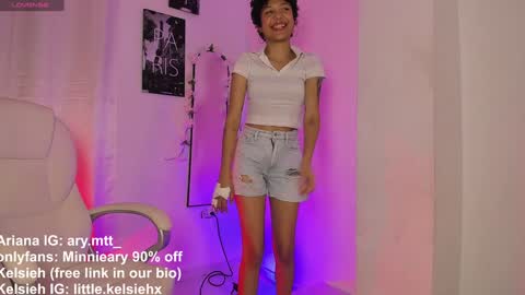 Snapshot of ary_and_kel chatting on January 2025 05:13:01 AM Ariana and Kelsieh online show from January 2025 05:13:01 AM