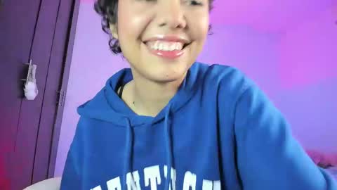 Snapshot of ary_and_kel chatting on February 2025 04:22:02 PM Ariana and Kelsieh online show from February 2025 04:22:02 PM