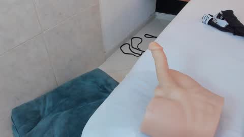 Snapshot of arya_nahalii chatting on January 2025 06:46:01 PM Ana online show from January 2025 06:46:01 PM