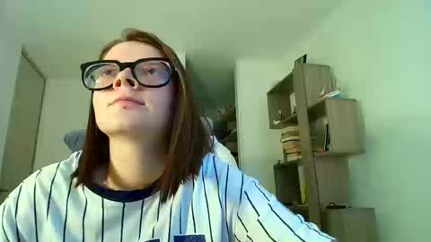 Snapshot of arya_starkw chatting on September 2025 03:12:02 PM Ary 3 online show from September 2025 03:12:02 PM