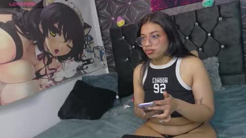 Snapshot of aryahmoonn chatting on March 2026 04:50:01 AM aryahmoonn online show from March 2026 04:50:01 AM