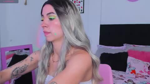 Snapshot of aryane_art_ chatting on March 2026 10:46:01 PM carol online show from March 2026 10:46:01 PM