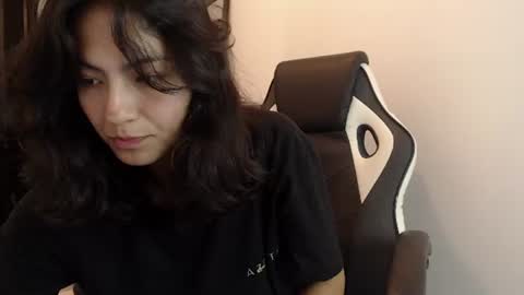 Snapshot of asaray_t chatting on June 2026 02:53:01 AM Saray online show from June 2026 02:53:01 AM