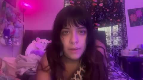 ascendingaura222 online show from February 2026 10:24:01 PM