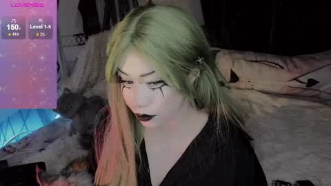 Sasha next stream December 4st  at  0000- 0030 am German time online show from February 2025 12:10:02 AM