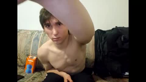 Snapshot of ashbuyersss chatting on April 2026 04:32:01 AM ashbuyersss online show from April 2026 04:32:01 AM