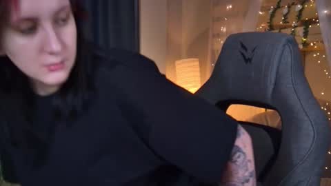 Snapshot of asheluck chatting on March 2026 01:21:02 AM AshleyAshe online show from March 2026 01:21:02 AM