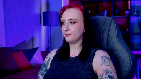 Snapshot of asheluck chatting on April 2026 04:46:01 AM AshleyAshe online show from April 2026 04:46:01 AM