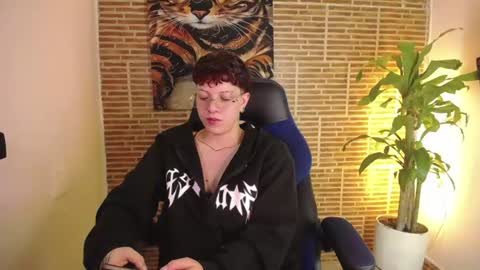 Snapshot of asher_addams__ chatting on July 2026 06:31:01 AM asher_addams__ online show from July 2026 06:31:01 AM
