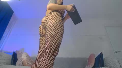 Snapshot of ashleeycherrie chatting on April 2026 04:57:02 AM Iris online show from April 2026 04:57:02 AM