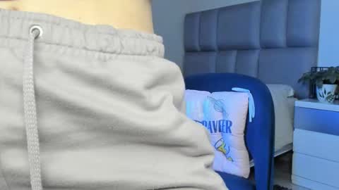 Carolina  online show from January 2025 12:46:01 AM