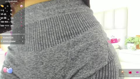 Carolina  online show from January 2025 06:02:01 PM