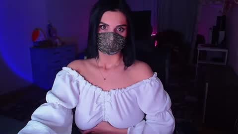   Yasmina   online show from December 2024 08:05:01 AM