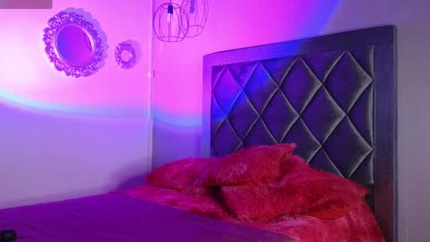 Snapshot of ashley__williamss chatting on April 2026 08:28:02 PM Ashley online show from April 2026 08:28:02 PM