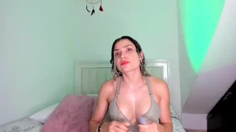 ashley_blair online show from April 2026 10:18:01 PM