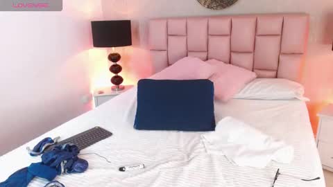 Ashleyy online show from March 2026 01:11:01 PM