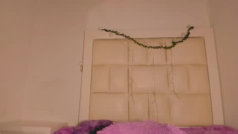 ashley_js online show from October 2025 03:02:01 PM