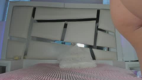 ashley_js online show from May 2026 12:33:01 PM