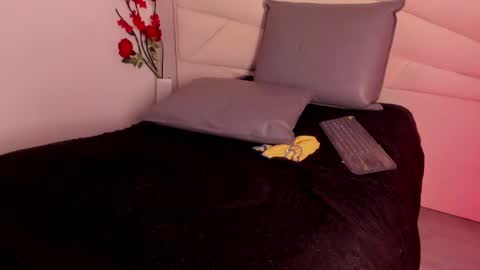 ashley_miller26 online show from February 2025 05:46:02 PM