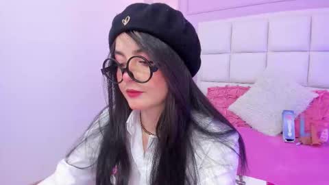 Snapshot of ashley_petit chatting on February 2026 12:19:01 PM ashley_petit online show from February 2026 12:19:01 PM