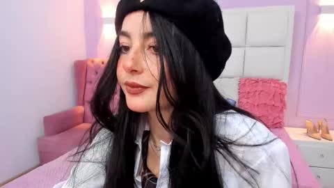 Snapshot of ashley_petit chatting on February 2026 01:05:01 PM ashley_petit online show from February 2026 01:05:01 PM