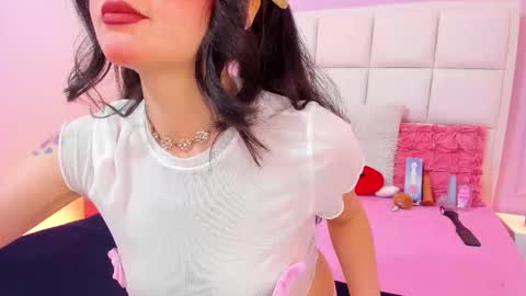 Snapshot of ashley_petit chatting on February 2026 12:45:02 PM ashley_petit online show from February 2026 12:45:02 PM