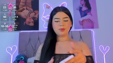 Snapshot of ashley_piinkk chatting on April 2026 10:18:01 AM Ashley online show from April 2026 10:18:01 AM