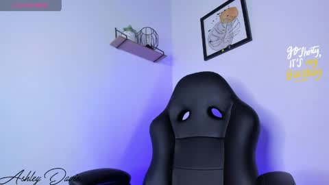 Snapshot of ashleydavis_ chatting on April 2026 06:10:01 PM ASHLEY online show from April 2026 06:10:01 PM