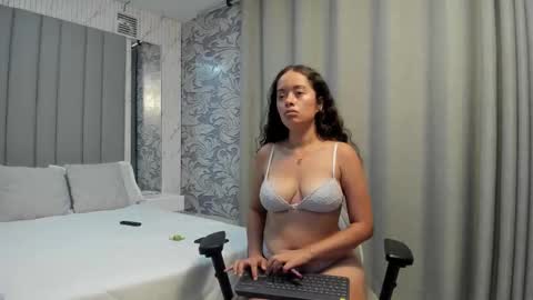 Ashley online show from October 2025 09:37:02 PM