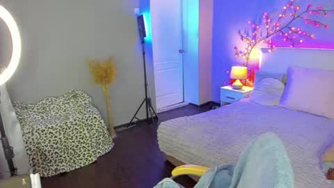 AshleyJonse online show from July 2026 04:50:01 AM