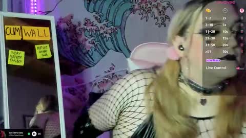 Snapshot of ashleyqt_aus chatting on October 2025 10:16:02 AM AshleyQT online show from October 2025 10:16:02 AM