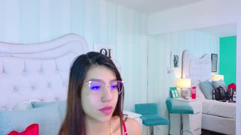 AshleyRoberh online show from November 2025 07:04:02 PM