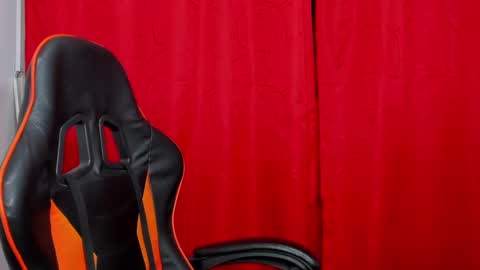 Snapshot of ashleytravis_ chatting on January 2025 02:54:01 AM online show from January 2025 02:54:01 AM