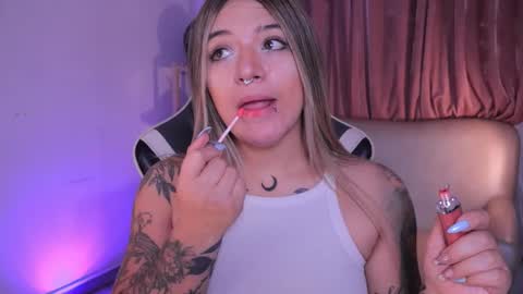 Snapshot of ashleyvalirya chatting on November 2025 03:49:01 AM Ashley Lauren online show from November 2025 03:49:01 AM