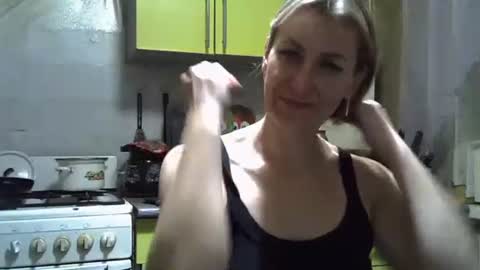 Snapshot of ashleyxhoney chatting on October 2025 10:10:01 PM AshleyXHoney online show from October 2025 10:10:01 PM