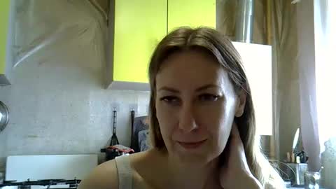Snapshot of ashleyxhoney chatting on June 2026 06:59:01 AM AshleyXHoney online show from June 2026 06:59:01 AM