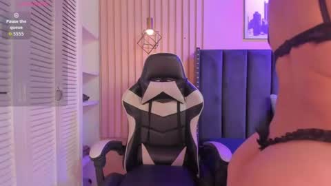 ashlye_miller_ online show from July 2026 07:52:01 PM