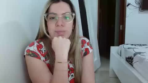 Snapshot of ashlymoon chatting on January 2025 08:50:01 PM AshlyMoon online show from January 2025 08:50:01 PM