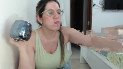 Snapshot of ashlymoon chatting on February 2025 10:47:02 PM AshlyMoon online show from February 2025 10:47:02 PM