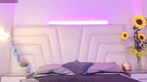 Snapshot of ashton_dick chatting on November 2025 08:09:01 PM ashton_dick online show from November 2025 08:09:01 PM