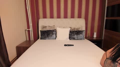 Ashley online show from April 2026 07:55:01 PM