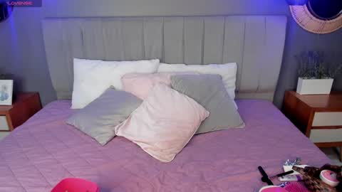 Snapshot of asia_25_ chatting on December 2024 11:59:02 PM PAO online show from December 2024 11:59:02 PM