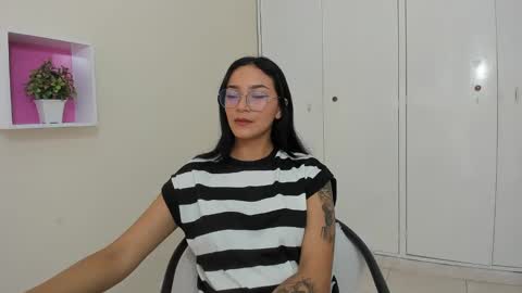 Snapshot of asiam_brunet chatting on February 2025 12:58:01 PM Camila online show from February 2025 12:58:01 PM