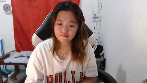 Snapshot of asian_honey69 chatting on January 2026 06:42:02 PM bb girl online show from January 2026 06:42:02 PM
